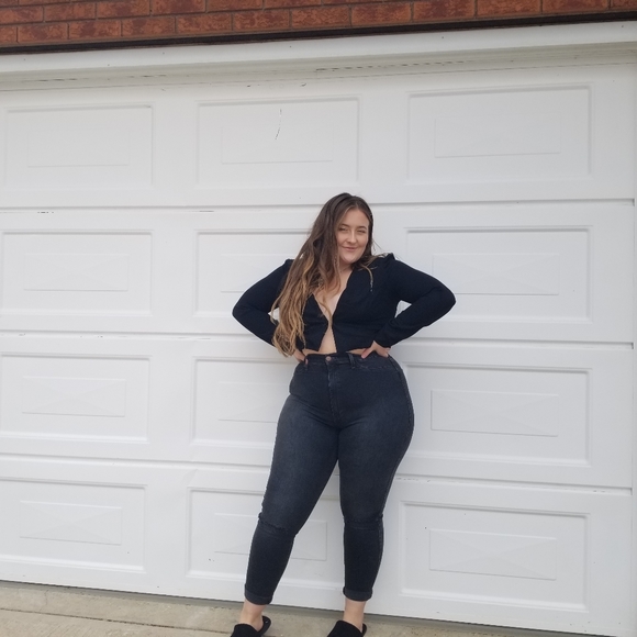 Highwasited ripped knee jeans, in dark grey - Picture 5 of 5